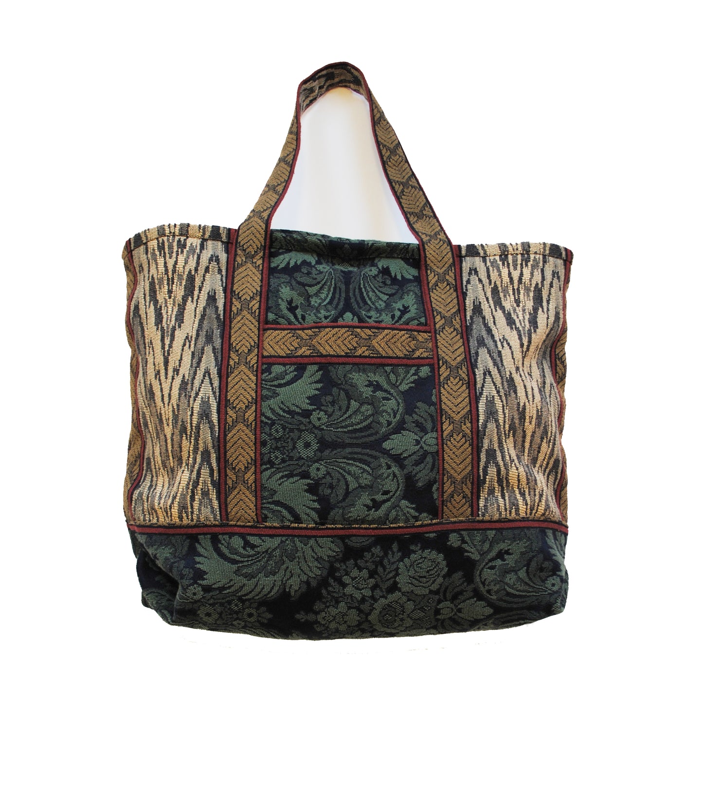 THE TAPESTRY WEEKENDER TOTE